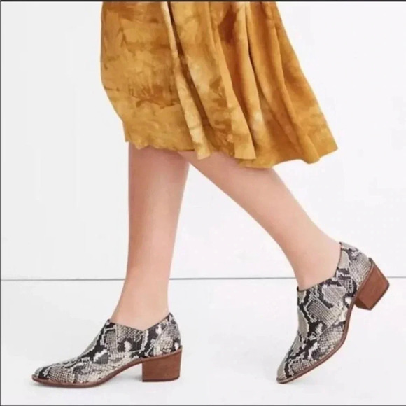 Madewell Sonia Low Chelsea Boot Snakeskin Print Size 7.5 - Picture 1 of 8